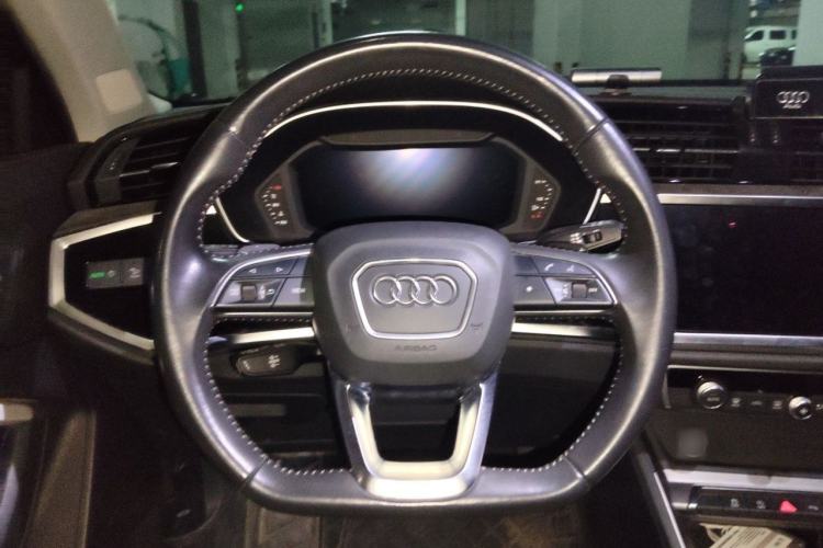 Used Audi Q3 2022 35 TFSI Fashion Dynamic Model Steering Wheel