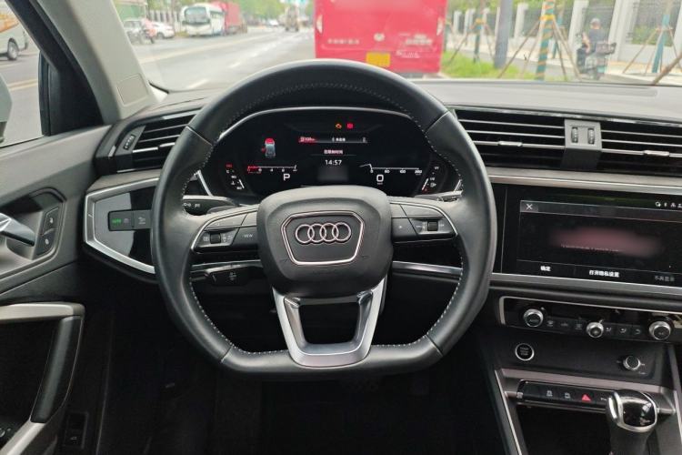 Used Audi Q3 2022 35 TFSI Fashion Dynamic Model Steering Wheel