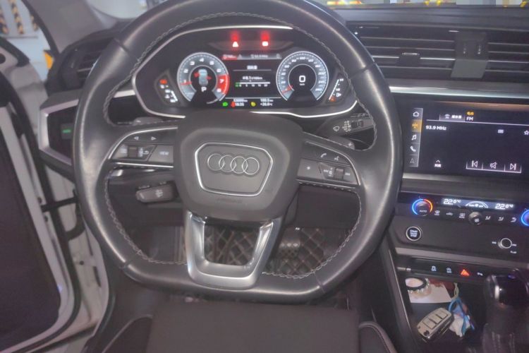 Used Audi Q3 2022 35 TFSI Fashion Dynamic Model Steering Wheel