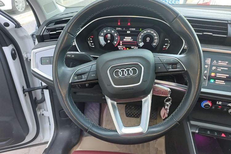 Used Audi Q3 2022 35 TFSI Progressive Dynamic Edition Steering Wheel