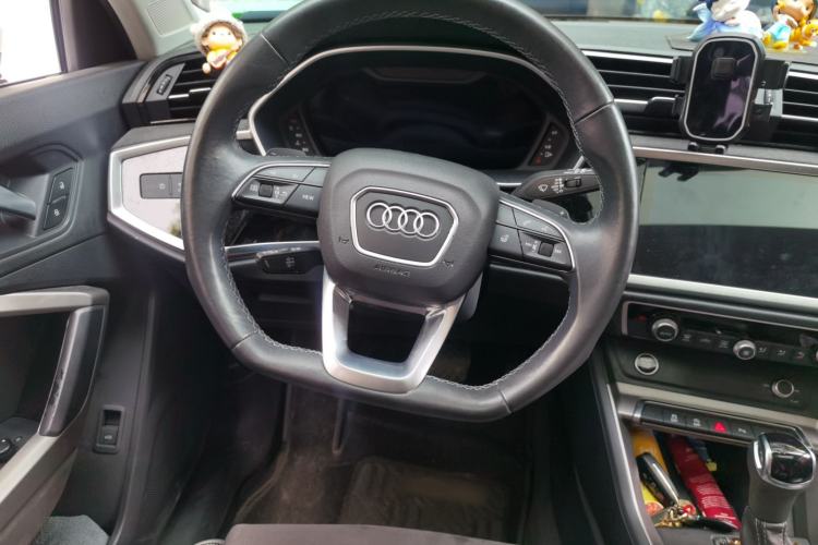 Used Audi Q3 2022 35 TFSI Fashion Dynamic Model Steering Wheel