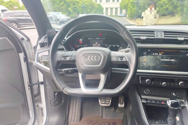 Used Audi Q3 2022 45 TFSI quattro Fashion Dynamic Model Steering Wheel