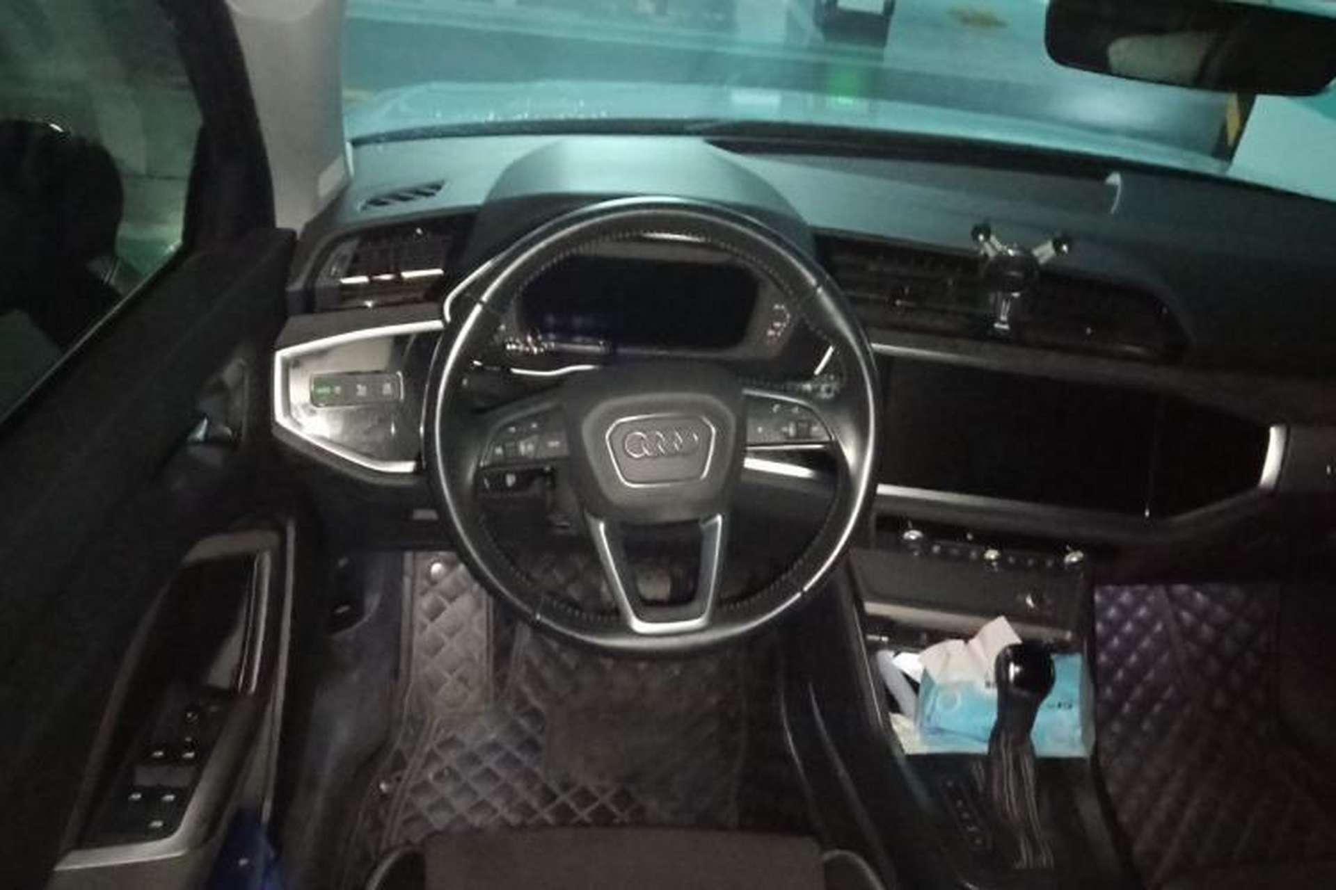 Used Audi Q3 2022 35 TFSI Progressive Dynamic Edition Steering Wheel