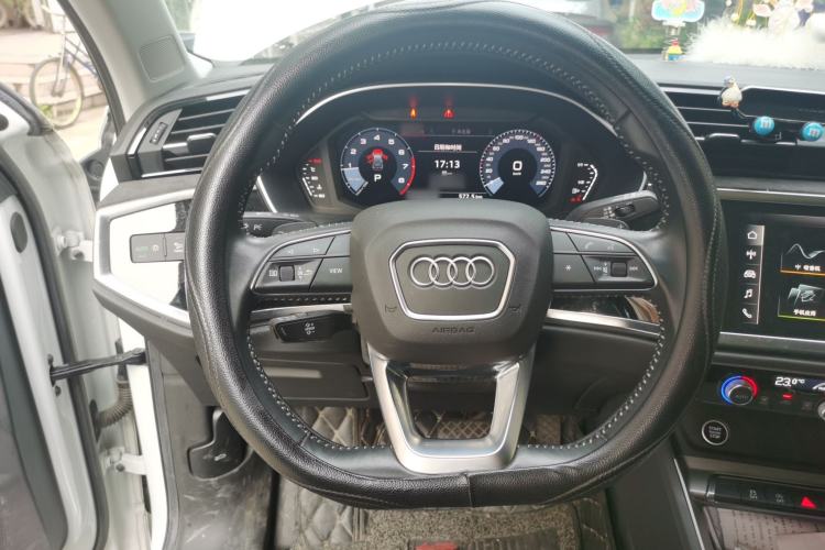Used Audi Q3 2022 35 TFSI Fashion Dynamic Model Steering Wheel