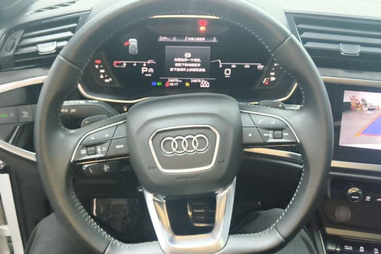 Used Audi Q3 2022 45 TFSI quattro Fashion Dynamic Model Steering Wheel