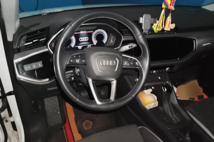 Used Audi Q3 2022 35 TFSI Fashion Dynamic Model Steering Wheel