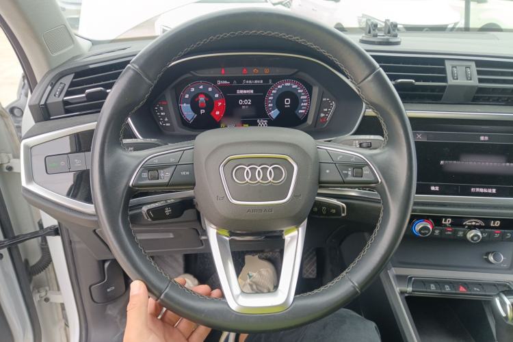 Used Audi Q3 2022 35 TFSI Progressive Dynamic Edition Steering Wheel