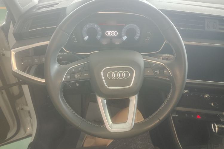 Used Audi Q3 2022 35 TFSI Progressive Dynamic Edition Steering Wheel