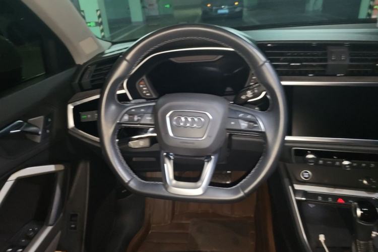 Used Audi Q3 2022 35 TFSI Fashion Dynamic Model Steering Wheel