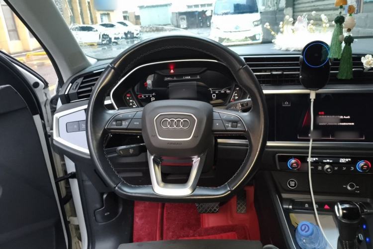 Used Audi Q3 2022 35 TFSI Fashion Dynamic Model Steering Wheel