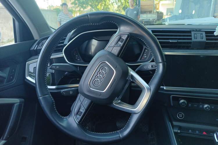 Used Audi Q3 2022 35 TFSI Fashion Dynamic Model Steering Wheel