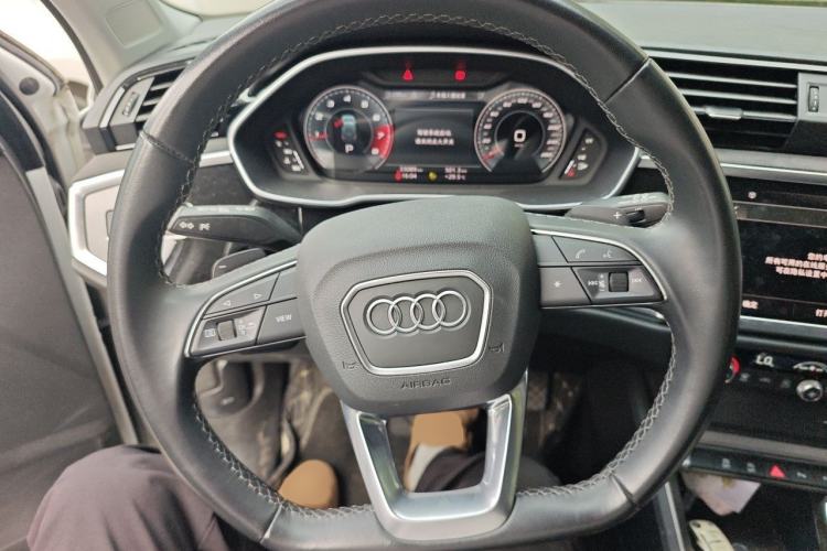 Used Audi Q3 2022 35 TFSI Fashion Dynamic Model Steering Wheel