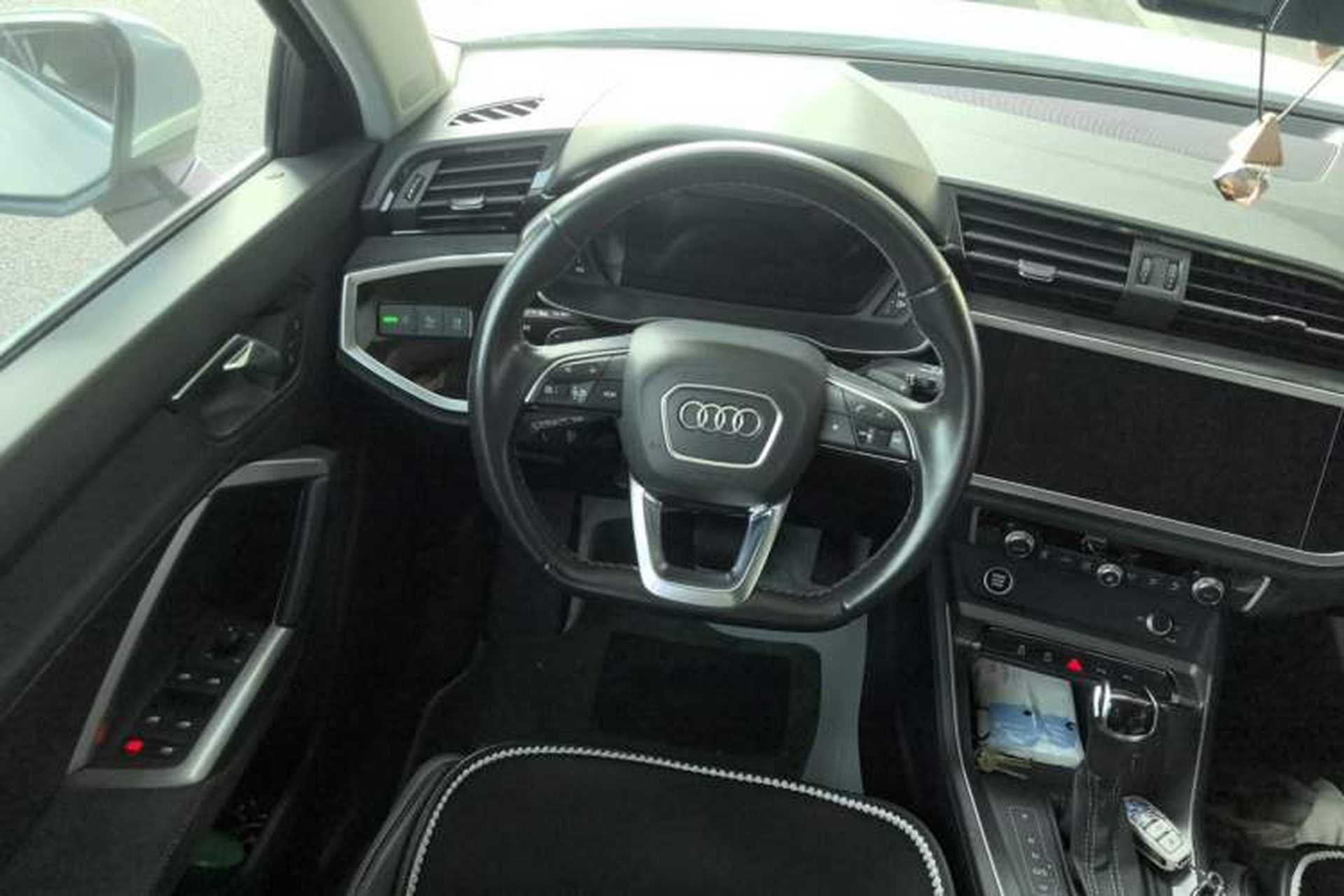 Used Audi Q3 2022 35 TFSI Fashion Dynamic Model Steering Wheel