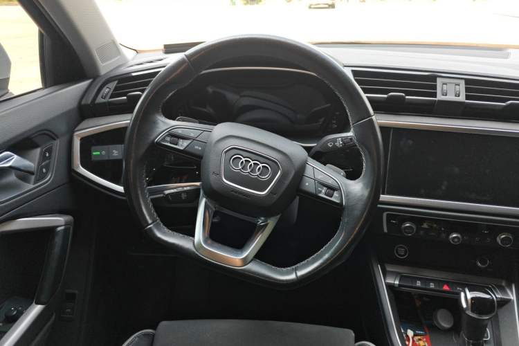 Used Audi Q3 2022 35 TFSI Fashion Dynamic Model Steering Wheel