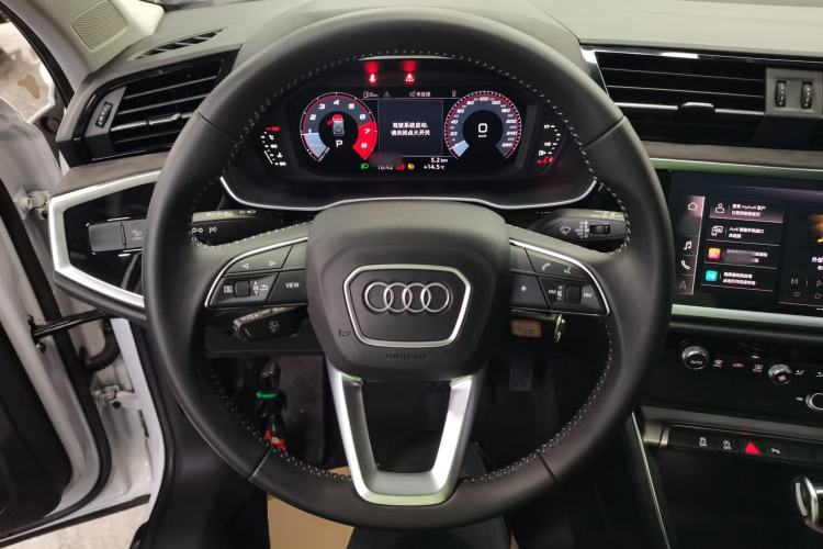 Used Audi Q3 2022 35 TFSI Progressive Dynamic Edition Steering Wheel