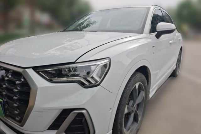 Used Audi Q3 2022 35 TFSI Fashion Dynamic Model