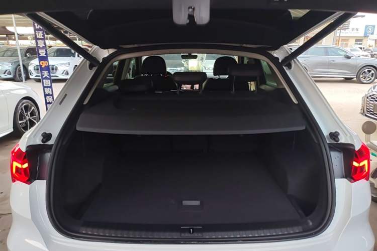Used Audi Q3 2022 35 TFSI Fashion Dynamic Model Trunk