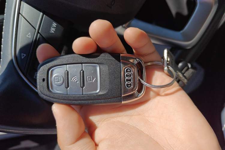 Used Audi Q3 2022 35 TFSI Progressive Dynamic Edition Vehicle Key
