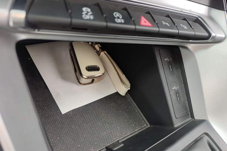 Used Audi Q3 2022 35 TFSI Fashionable and Elegant Model Vehicle Key