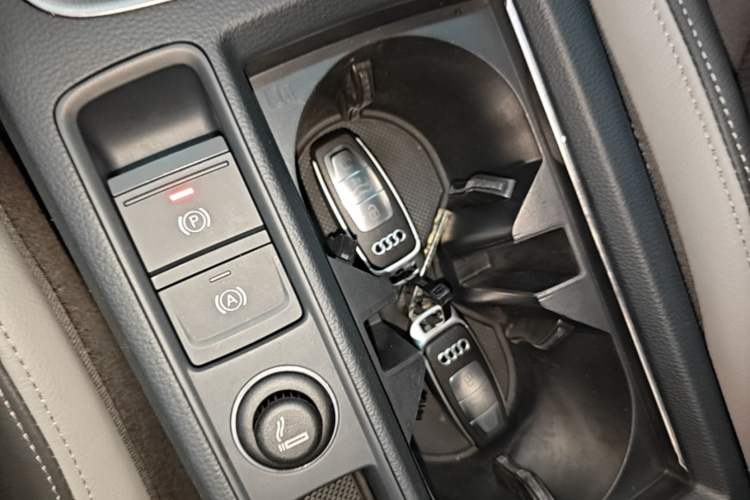 Used Audi Q3 2022 35 TFSI Progressive Dynamic Edition Vehicle Key