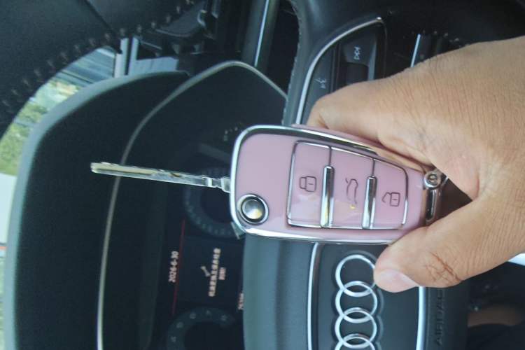 Used Audi Q3 2022 35 TFSI Progressive Dynamic Edition Vehicle Key