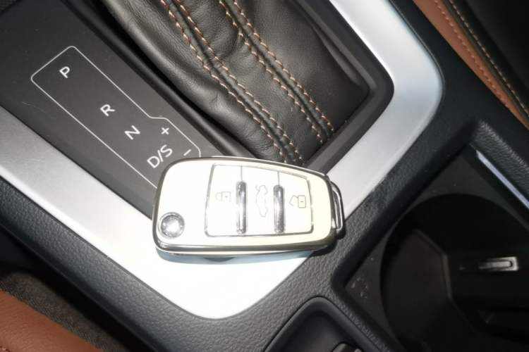 Used Audi Q3 2022 35 TFSI Fashionable and Elegant Model Vehicle Key