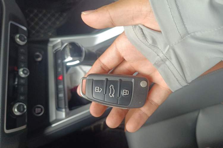 Used Audi Q3 2022 35 TFSI Fashionable and Elegant Model Vehicle Key