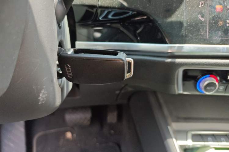 Used Audi Q3 2022 35 TFSI Progressive Dynamic Edition Vehicle Key
