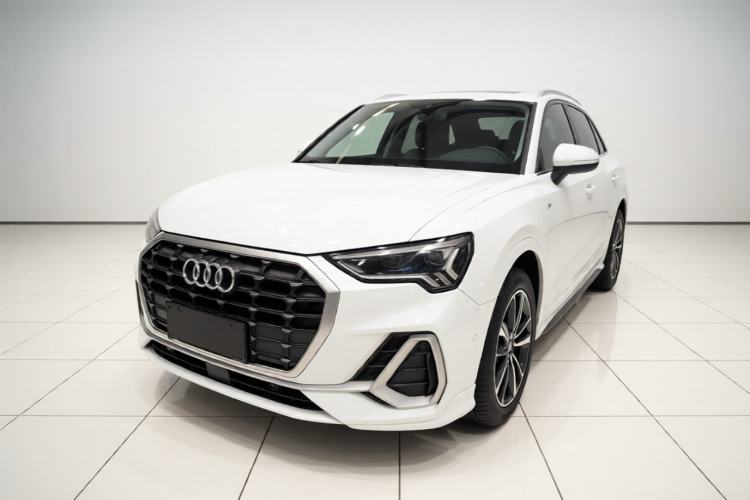 Used Audi Q3 2022 40 TFSI Fashion Dynamic Model Guazi used car, China used car export, Used car for sale, Used cars, Cheapest cars for sale