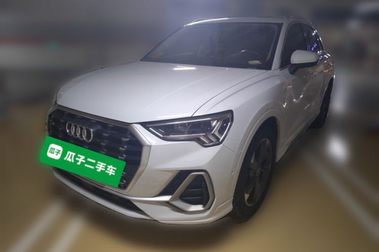 Used Audi Q3 2022 35 TFSI Fashion Dynamic Model Guazi used car, China used car export, Used car for sale, Used cars, Cheapest cars for sale