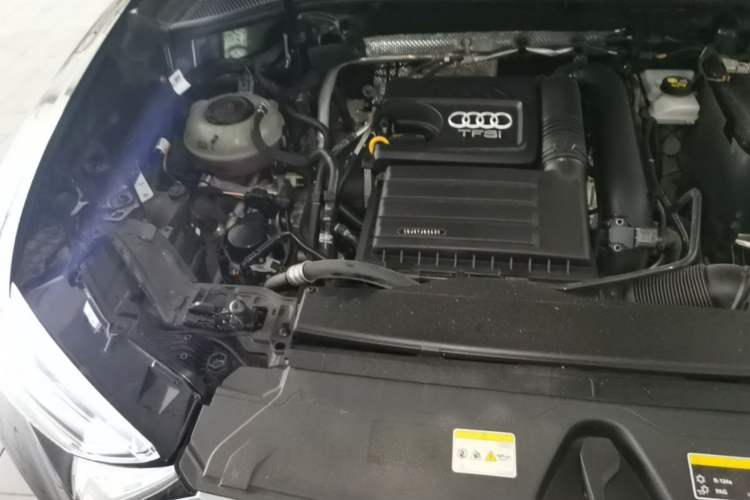 Used Audi Q3 2023 35 TFSI Fashion Dynamic Model (1.4T) Engine Bay Right