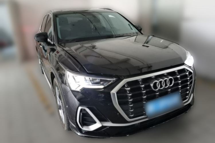 Used Audi Q3 2023 35 TFSI Fashion Dynamic Model (1.4T) Front Right 45 Deg