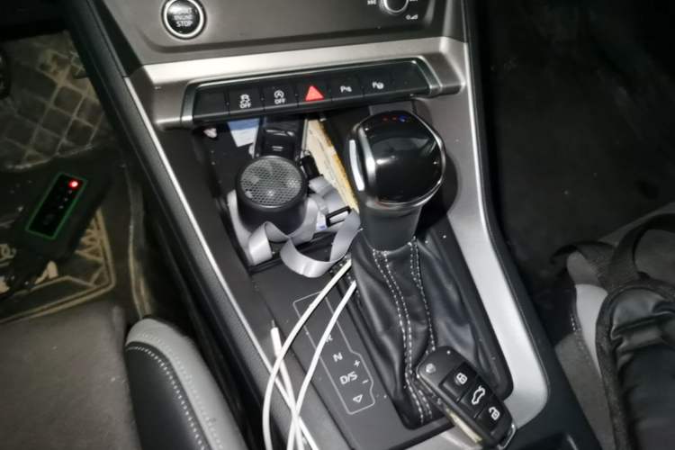 Used Audi Q3 2023 35 TFSI Fashion Dynamic Model (1.4T) Gear Lever