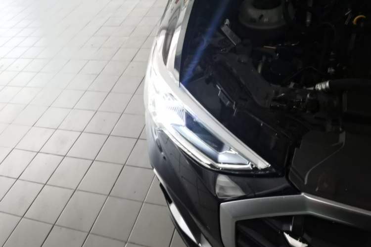 Used Audi Q3 2023 35 TFSI Fashion Dynamic Model (1.4T) Right Front Headlight