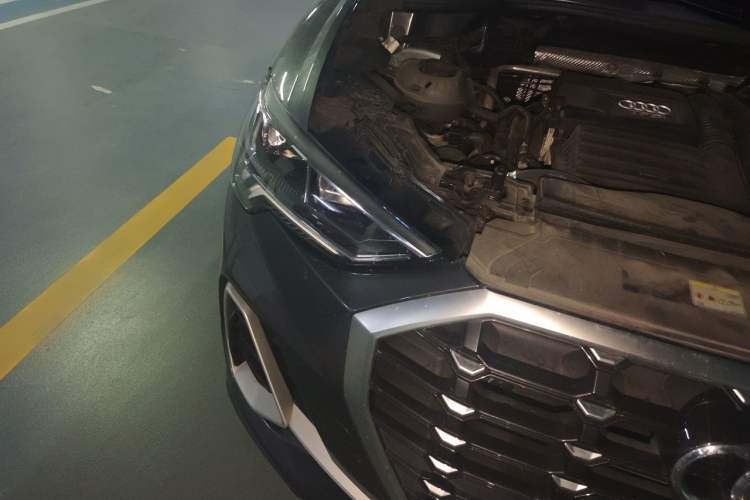 Used Audi Q3 2023 35 TFSI Fashion Dynamic Model (1.4T) Right Front Headlight