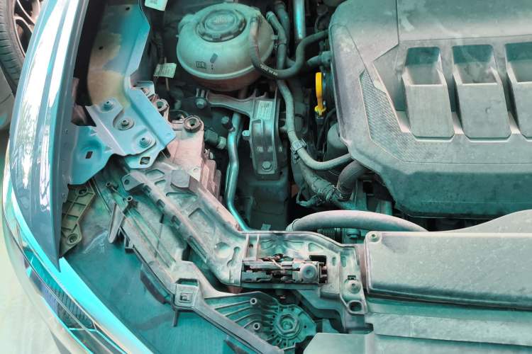 Used Audi Q3 2023 40 TFSI RS Edition Performance Model Engine Bay Right