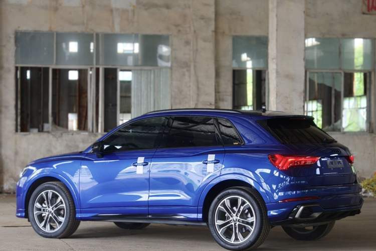 Used Audi Q3 2023 Updated 45 TFSI quattro Stylish and Dynamic Edition Exterior 5