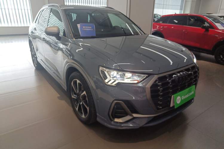 Used Audi Q3 2023 40 TFSI RS Edition Performance Model Front Right 45 Deg