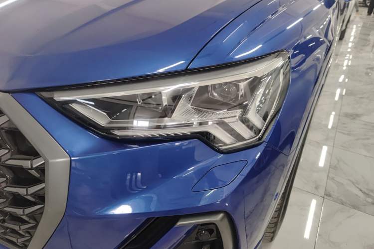 Used Audi Q3 2023 Updated 45 TFSI quattro Stylish and Dynamic Edition Left Front Headlight