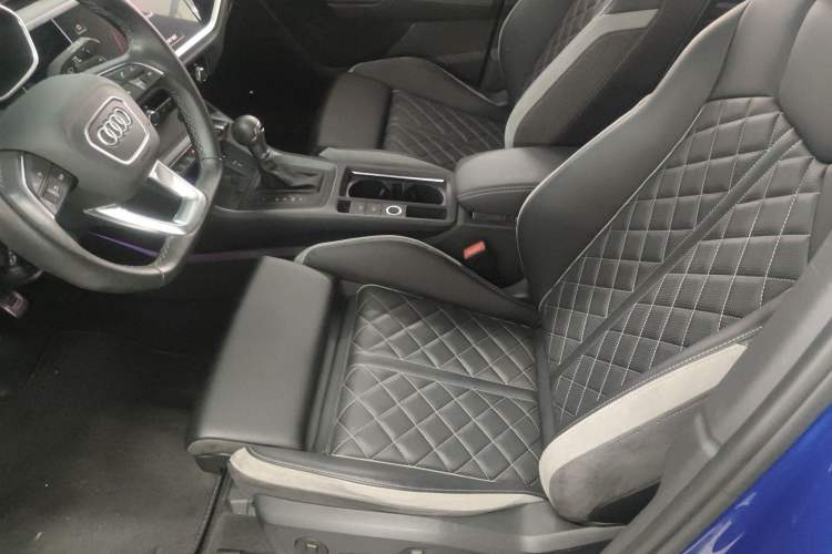 Used Audi Q3 2023 Updated 45 TFSI quattro Stylish and Dynamic Edition Left Front Seat
