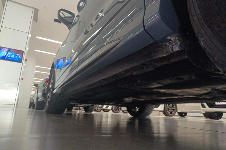 Used Audi Q3 2023 40 TFSI RS Edition Performance Model Left Side Sill