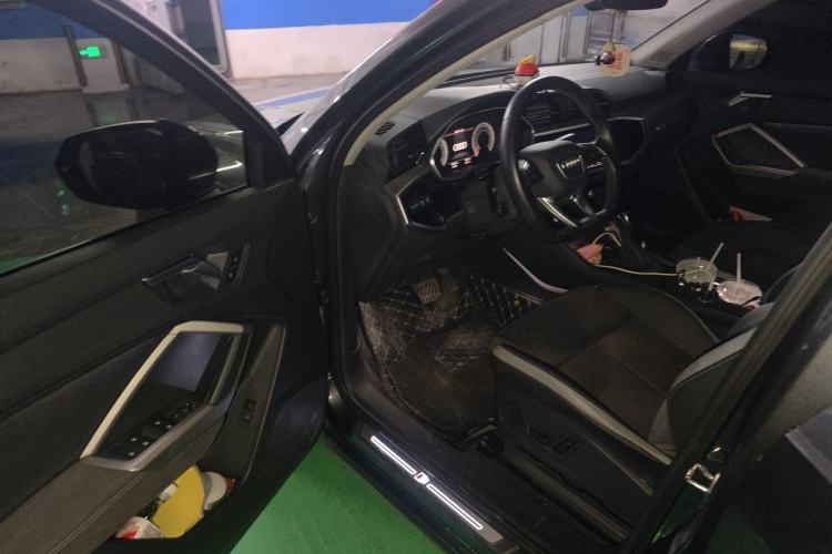 Used Audi Q3 2023 35 TFSI Fashion Dynamic Model (1.5T) Driver Seat