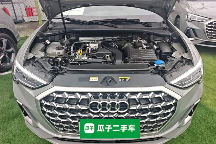 Used Audi Q3 2023 35 TFSI Fashion Dynamic Model (1.5T) Engine Bay