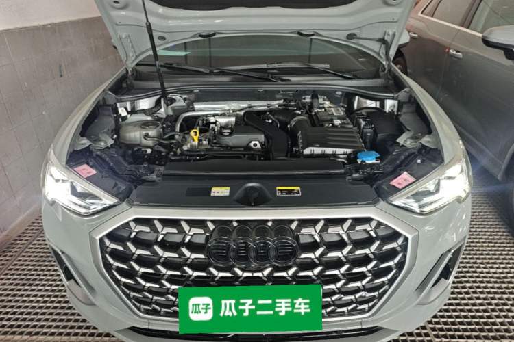Used Audi Q3 2023 35 TFSI Fashion Dynamic Model (1.5T) Engine Bay