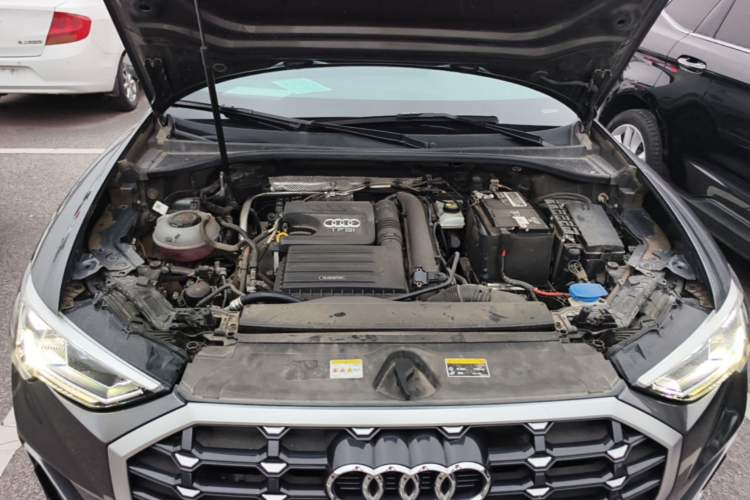 Used Audi Q3 2023 35 TFSI Fashion Dynamic Model (1.4T) Engine Bay