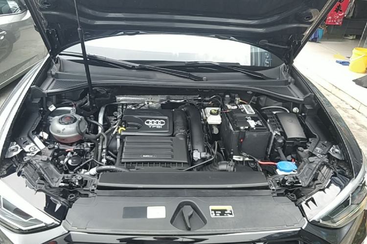 Used Audi Q3 2023 35 TFSI Fashion Dynamic Model (1.4T) Engine Bay