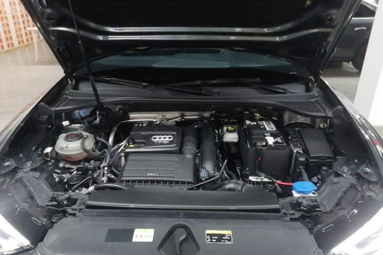 Used Audi Q3 2023 35 TFSI Fashion Dynamic Model (1.4T) Engine Bay