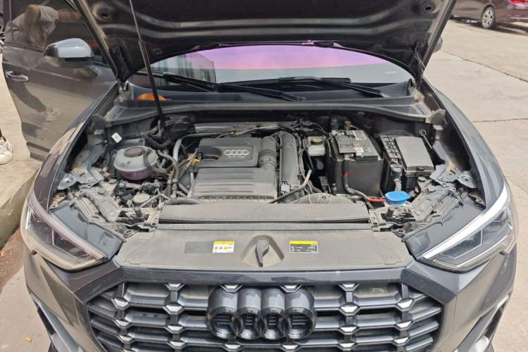 Used Audi Q3 2023 35 TFSI Fashion Dynamic Model (1.4T) Engine Bay
