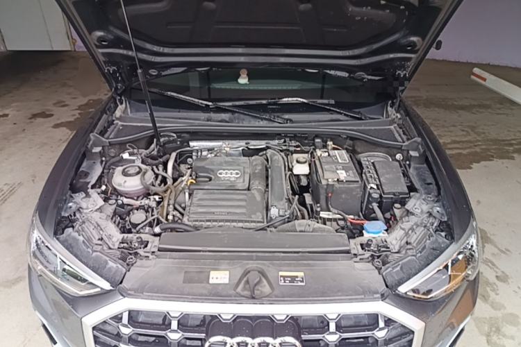 Used Audi Q3 2023 35 TFSI Fashion Dynamic Model (1.4T) Engine Bay