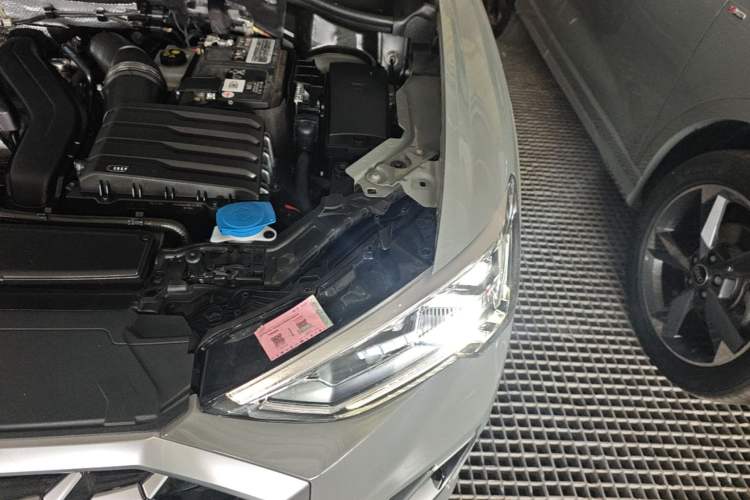 Used Audi Q3 2023 35 TFSI Fashion Dynamic Model (1.5T) Engine Bay Left